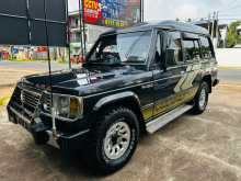 Mitsubishi Pajero 1987 SUV