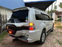 https://riyasewana.com/uploads/mitsubishi-mitsubishi-pajaro-2016-59250712142.jpg