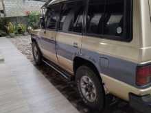 https://riyasewana.com/uploads/mitsubishi-mitsubishi-pajero-1988-128324412982.jpg