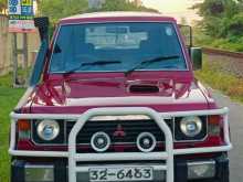 Mitsubishi Pajero 1988 SUV