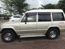 https://riyasewana.com/uploads/mitsubishi-mitsubishi-pajero-1989-179451412344.jpg