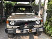 Mitsubishi Pajero 1989 SUV