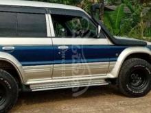 https://riyasewana.com/uploads/mitsubishi-mitsubishi-pajero-2163846451380.jpg