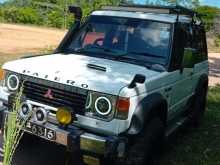 Mitsubishi Pajero 1985 SUV