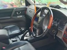 https://riyasewana.com/uploads/mitsubishi-mitsubishi-pajero-3818436916.jpg