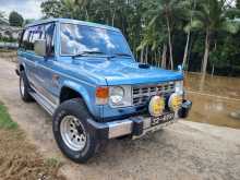 Mitsubishi MK1 Pajero Flat Roof 1988 SUV