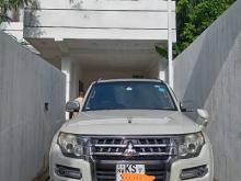 Mitsubishi Montero 2010 SUV