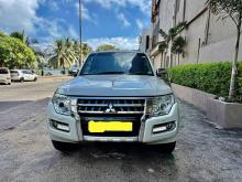 Mitsubishi Montero Canter Spare Will GLS 2015 SUV
