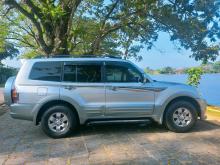 https://riyasewana.com/uploads/mitsubishi-montero-1020415510363.jpg