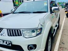https://riyasewana.com/uploads/mitsubishi-montero-11013396226.jpg