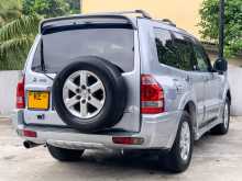 https://riyasewana.com/uploads/mitsubishi-montero-11132509244.jpg