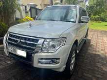 Mitsubishi Montero 2015 SUV