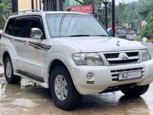 Mitsubishi MONTERO 2002 SUV