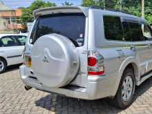 https://riyasewana.com/uploads/mitsubishi-montero-111803014102.jpg