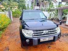 Mitsubishi Montero 2010 SUV