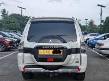 https://riyasewana.com/uploads/mitsubishi-montero-121125436435.jpg