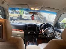 https://riyasewana.com/uploads/mitsubishi-montero-1219111324653.jpg