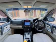 https://riyasewana.com/uploads/mitsubishi-montero-12205306614.jpg