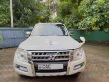 Mitsubishi Montero 2013 SUV