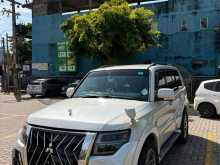 Mitsubishi Montero 2012 SUV