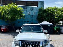 https://riyasewana.com/uploads/mitsubishi-montero-1323084424571.jpg