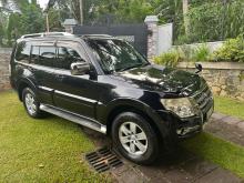 https://riyasewana.com/uploads/mitsubishi-montero-136121117904.jpg