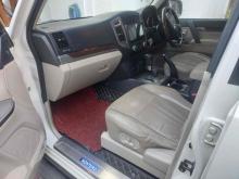 https://riyasewana.com/uploads/mitsubishi-montero-137135724641.jpg
