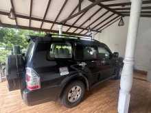 https://riyasewana.com/uploads/mitsubishi-montero-148433222353.jpg