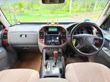 https://riyasewana.com/uploads/mitsubishi-montero-1510491222723.jpg