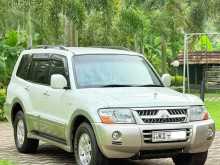 https://riyasewana.com/uploads/mitsubishi-montero-1510491222802.jpg