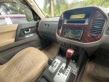 https://riyasewana.com/uploads/mitsubishi-montero-15849526875.jpg