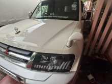 https://riyasewana.com/uploads/mitsubishi-montero-161132354602.jpg