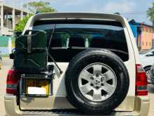 https://riyasewana.com/uploads/mitsubishi-montero-16113408196.jpg