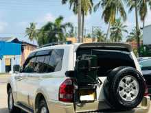 https://riyasewana.com/uploads/mitsubishi-montero-16113408875.jpg