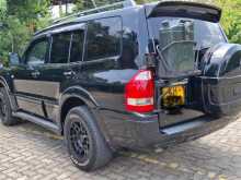 https://riyasewana.com/uploads/mitsubishi-montero-1710231222052.jpg