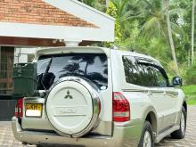 https://riyasewana.com/uploads/mitsubishi-montero-179452110786.jpg