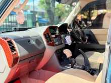 https://riyasewana.com/uploads/mitsubishi-montero-1911334284.jpg
