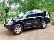 https://riyasewana.com/uploads/mitsubishi-montero-1992154722.jpg