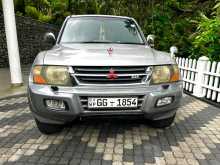 Mitsubishi Montero 2000 SUV