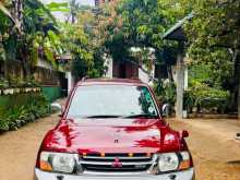 Mitsubishi Montero 2000 SUV