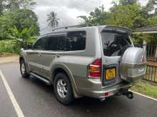 https://riyasewana.com/uploads/mitsubishi-montero-2000-2212365712512.jpg