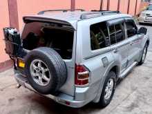 https://riyasewana.com/uploads/mitsubishi-montero-2000-266465112014.jpg