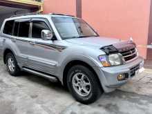 https://riyasewana.com/uploads/mitsubishi-montero-2000-29445612313.jpg