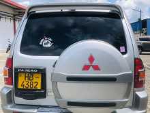 https://riyasewana.com/uploads/mitsubishi-montero-2000-312470212013.jpg