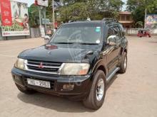 Mitsubishi Montero 2000 SUV