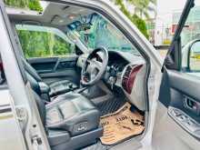 https://riyasewana.com/uploads/mitsubishi-montero-2001-1718580812033.jpg