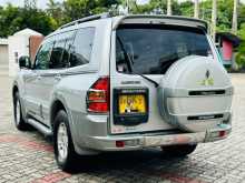 https://riyasewana.com/uploads/mitsubishi-montero-2001-1718580812264.jpg
