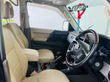 https://riyasewana.com/uploads/mitsubishi-montero-2001-219225212593.jpg