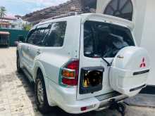 https://riyasewana.com/uploads/mitsubishi-montero-2001-269530512692.jpg