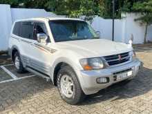 https://riyasewana.com/uploads/mitsubishi-montero-2001-299533012891.jpg